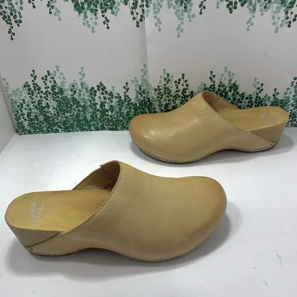 Dansko Nubuck Leather Tan Professional Comfort Clogs Size 40 EU/9.5-10 US Women - Picture 8 of 14